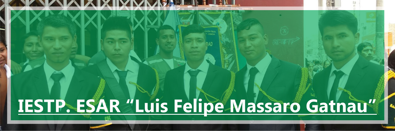 Estudiantes del IESTP ESAR «Luis Felipe Massaro Gatnau» en un desfile institucional
